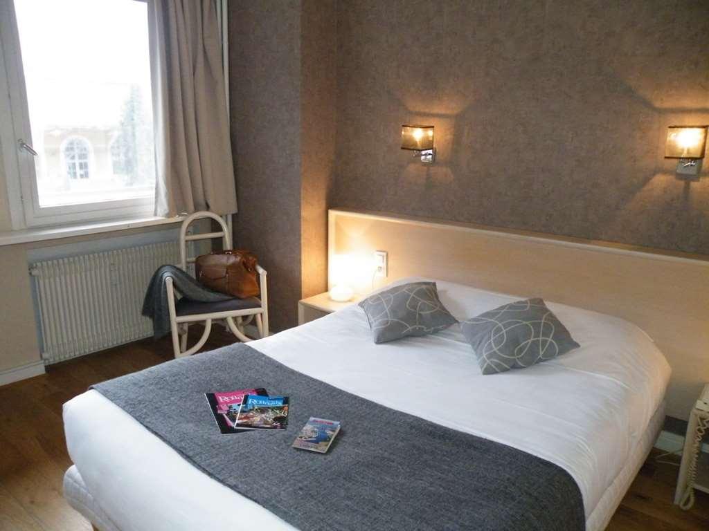 Brit Hotel Roanne - Le Grand Hotel Ruang foto