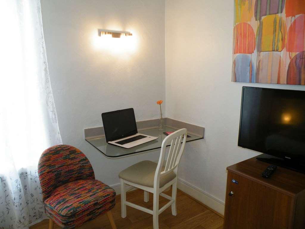 Brit Hotel Roanne - Le Grand Hotel Ruang foto