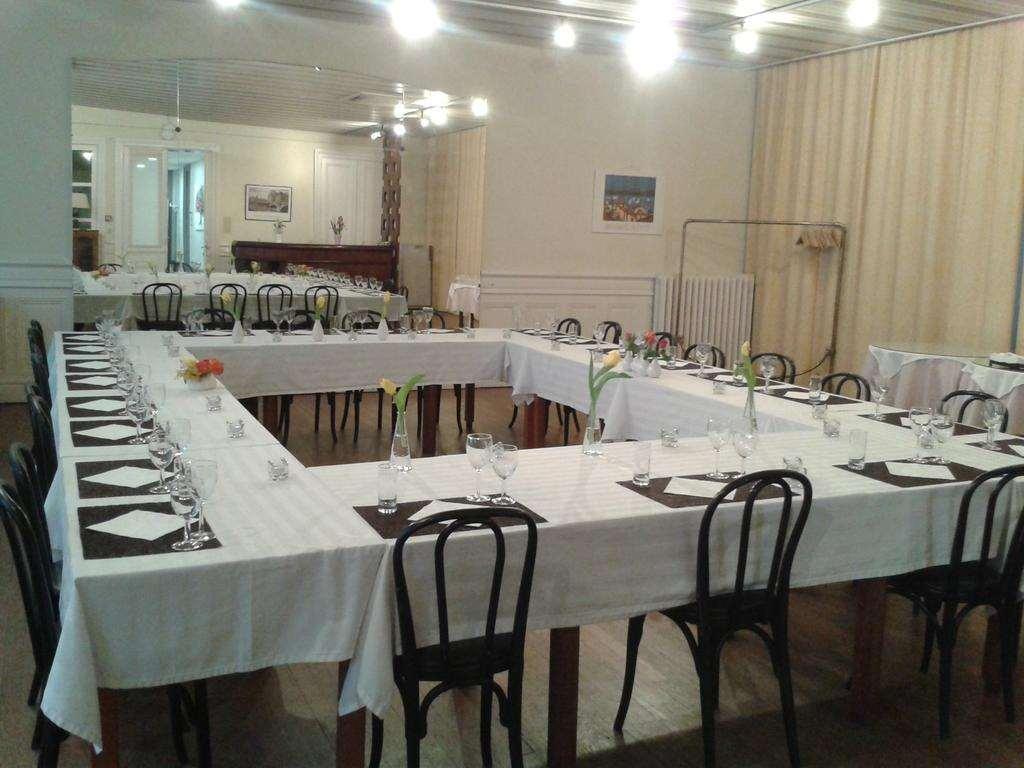 Brit Hotel Roanne - Le Grand Hotel Restoran foto