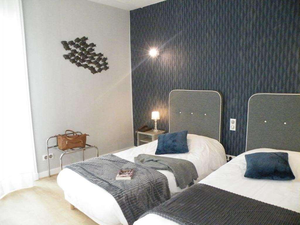 Brit Hotel Roanne - Le Grand Hotel Ruang foto