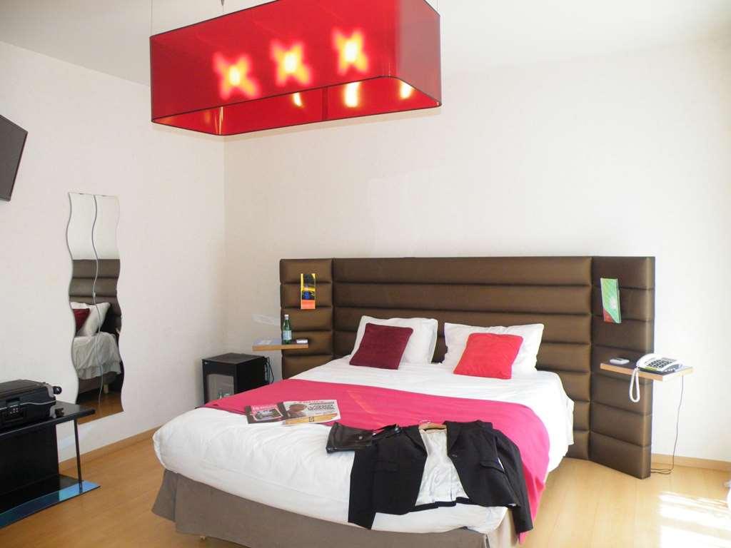 Brit Hotel Roanne - Le Grand Hotel Ruang foto