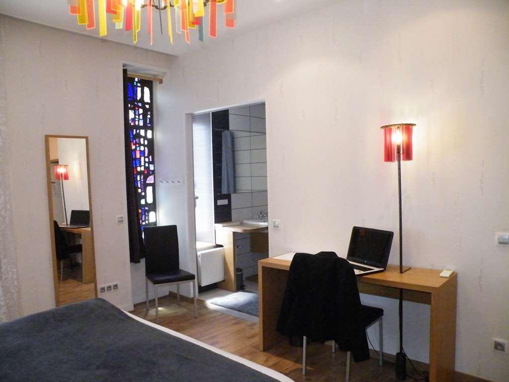 Brit Hotel Roanne - Le Grand Hotel Ruang foto